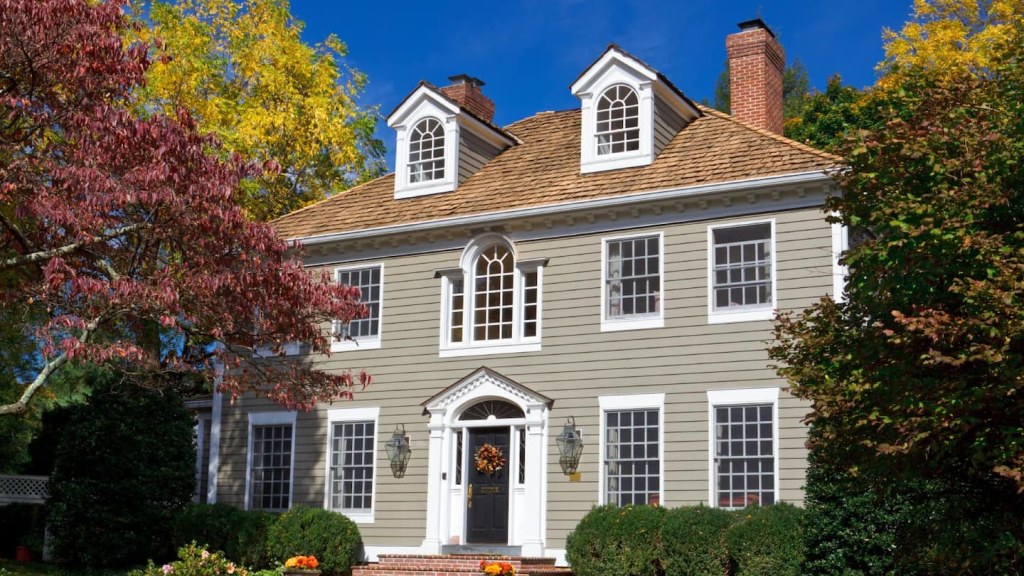 Picture of: Colonial Exterior Paint Colors