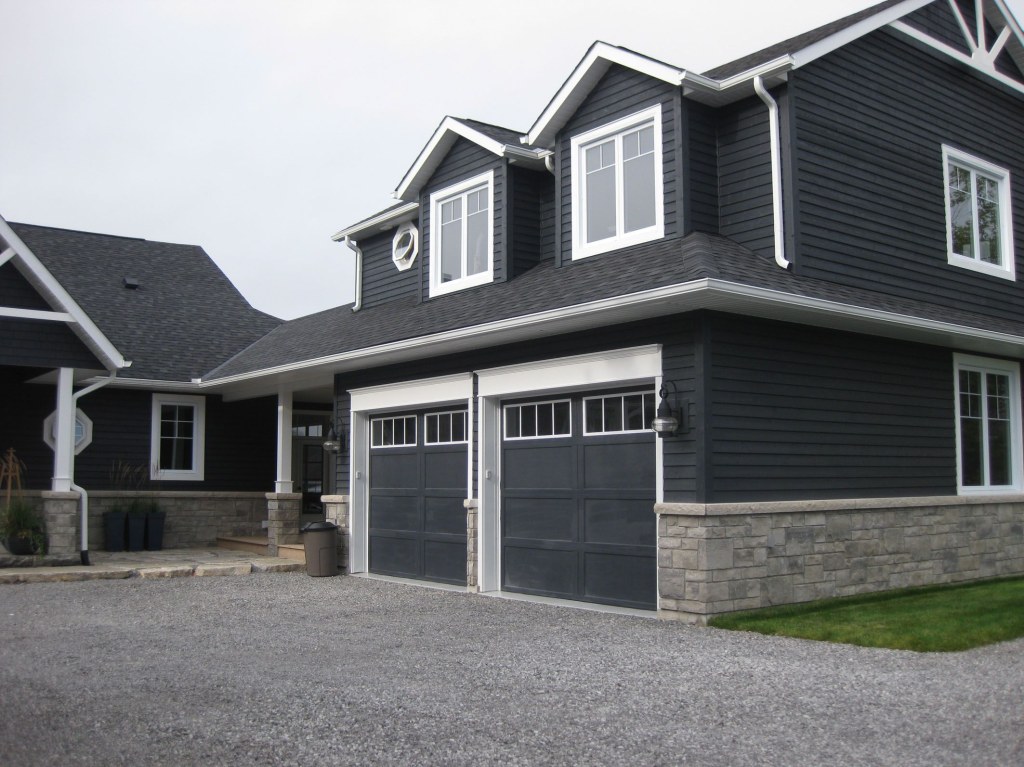 Picture of: dark grey house exterior  Gray house exterior, House paint